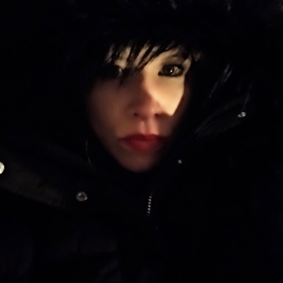 Meet your Posher, Nicolette - Picture 3 of 5